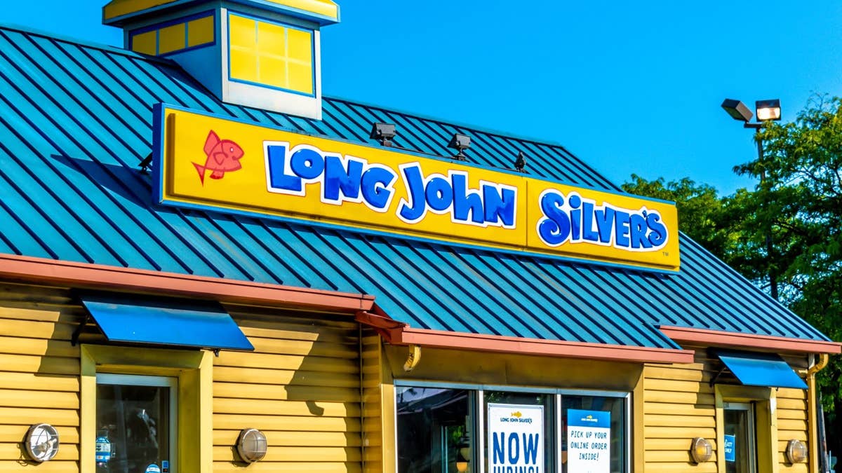After closing 1,000 restaurants, seafood chain sees clear sailing