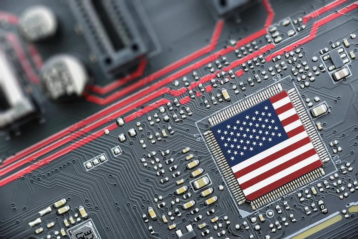 Intel and SK Hynix Consider Joint US Memory Chip Venture