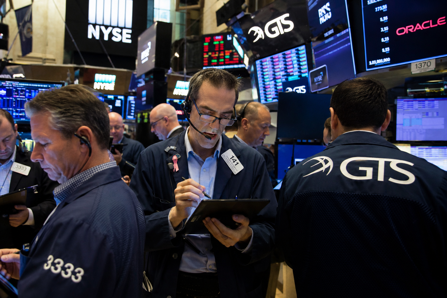 Dow closes 270 pts lower as strong jobs report lifts September Fed rate-hike bets